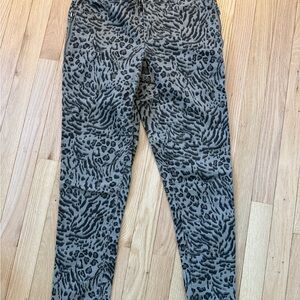 Democracy Gray Animal Print Skinny Jeans